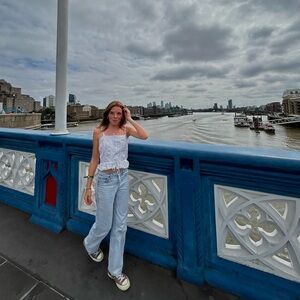 Meet your Posher, Chloe